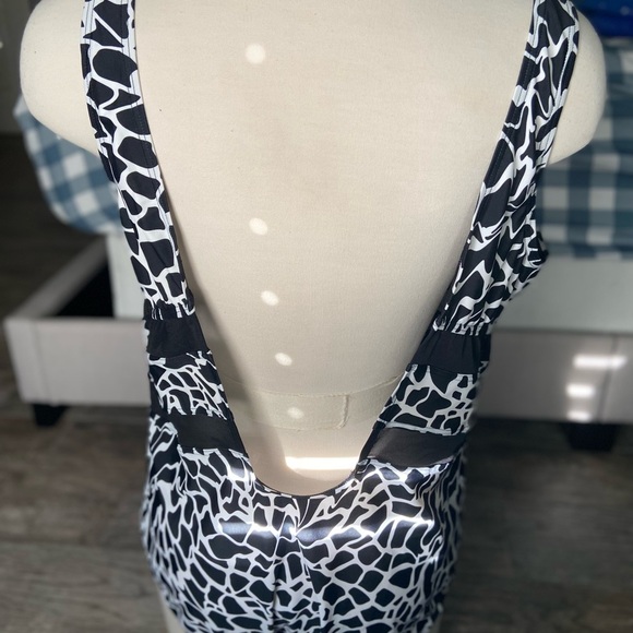 Sun & Sea women’s swimsuits - Picture 7 of 12